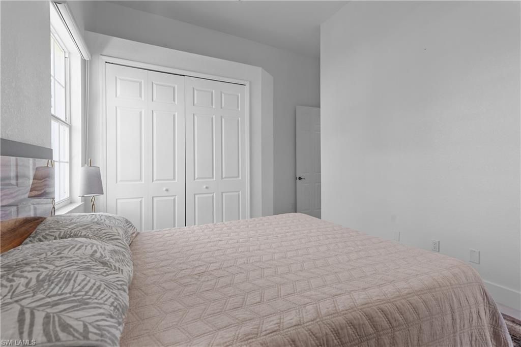 Image 20 of property listing at 2417 Cape Coral PKWY W, Cape Coral, FL 33914