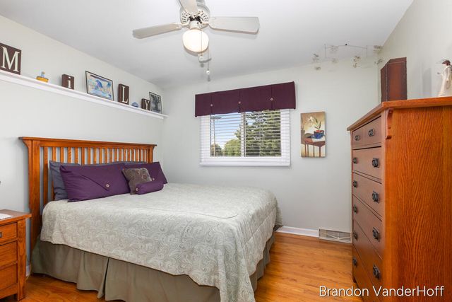 980 Bellewood Drive Se, City Of Kentwood, MI 49508