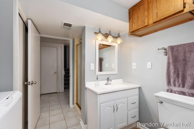 980 Bellewood Drive Se, City Of Kentwood, MI 49508