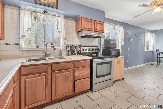 9 Alan Drive, Ansonia, CT 06401