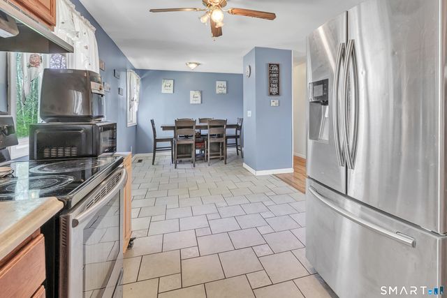 9 Alan Drive, Ansonia, CT 06401