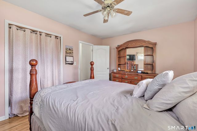 9 Alan Drive, Ansonia, CT 06401