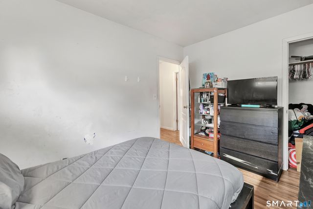 9 Alan Drive, Ansonia, CT 06401