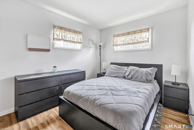 9 Alan Drive, Ansonia, CT 06401