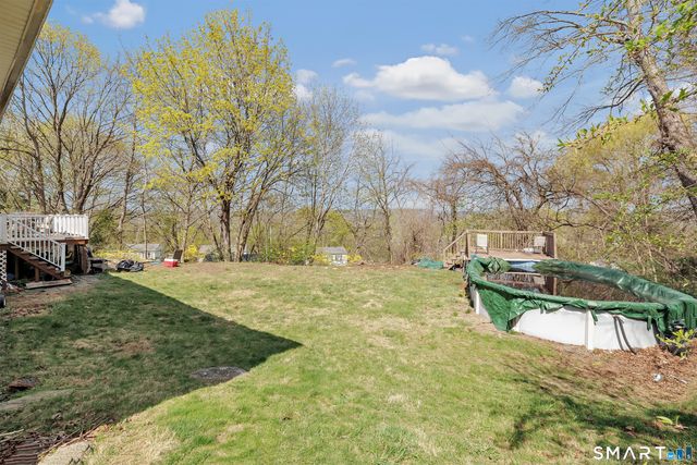 9 Alan Drive, Ansonia, CT 06401