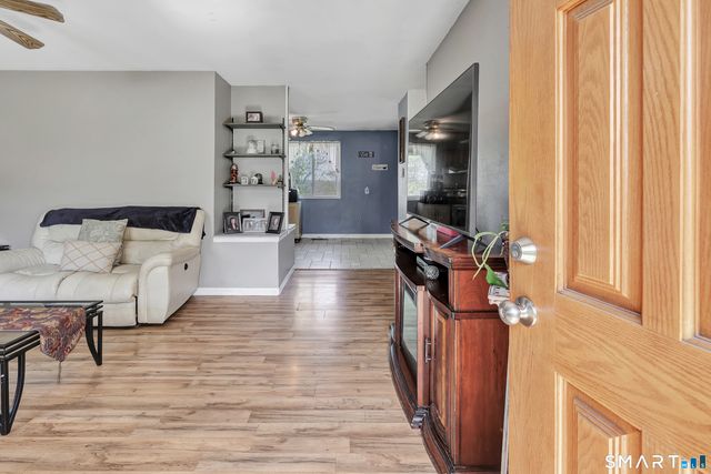 9 Alan Drive, Ansonia, CT 06401