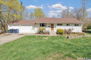 9 Alan Drive, Ansonia, CT 06401