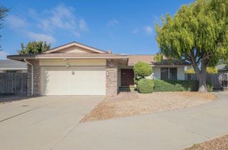 464 La Jolla Way, Salinas, CA 93901
