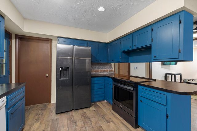 5008 S Cloverdale Lane, Battlefield, MO 65619