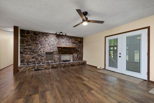 5008 S Cloverdale Lane, Battlefield, MO 65619