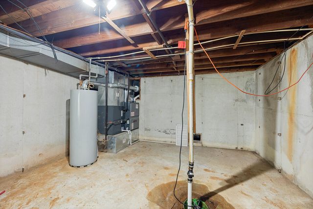 5008 S Cloverdale Lane, Battlefield, MO 65619