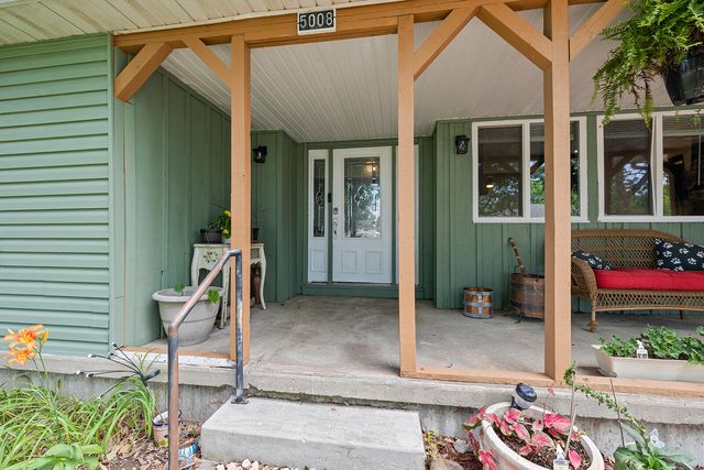 5008 S Cloverdale Lane, Battlefield, MO 65619