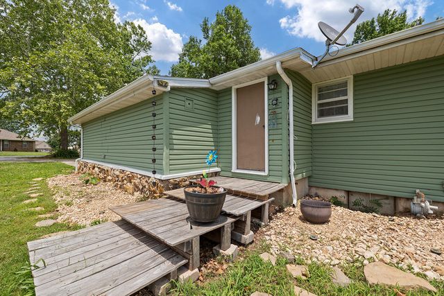 5008 S Cloverdale Lane, Battlefield, MO 65619