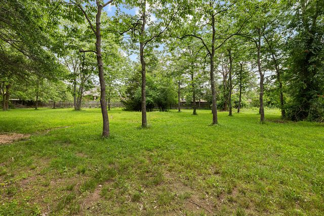 5008 S Cloverdale Lane, Battlefield, MO 65619