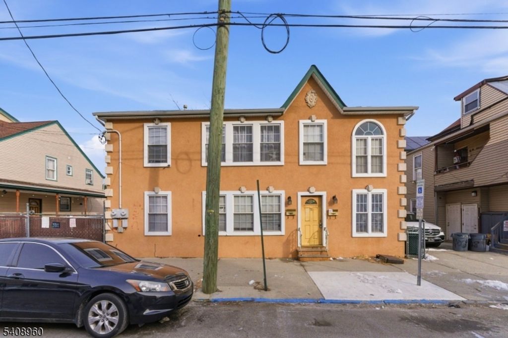 29 22Nd Ave, Paterson City, NJ 07513