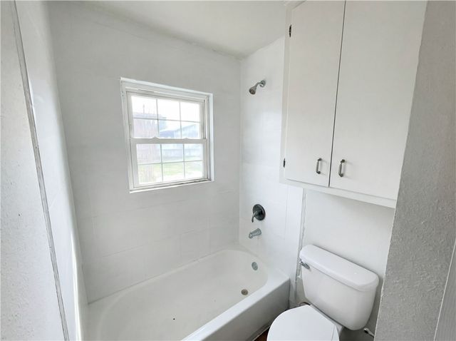 110 Driftwood Dr, Portland, TX 78374