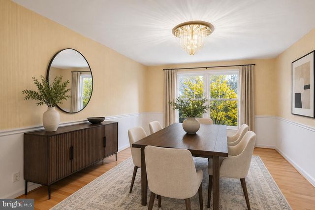 11209 FARMLAND DR, Rockville, MD 20852