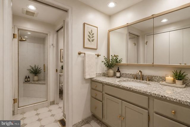 11209 FARMLAND DR, Rockville, MD 20852