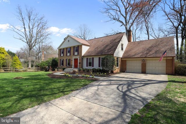11209 FARMLAND DR, Rockville, MD 20852