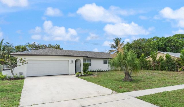 2840 DORSON Way, Delray Beach, FL 33445