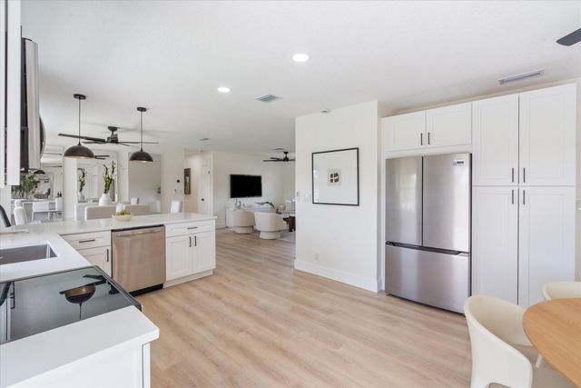 2840 DORSON Way, Delray Beach, FL 33445