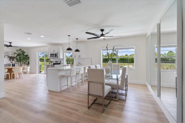 2840 DORSON Way, Delray Beach, FL 33445