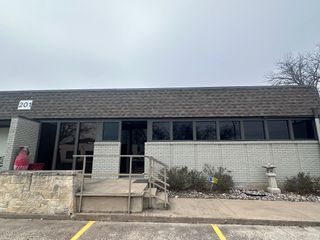 201 Ferris Avenue Suite I, Waxahachie, TX 75165