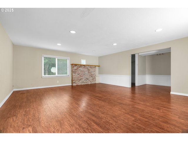 1214 RANSOM Ave, Brookings, OR 97415