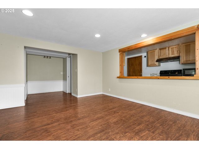 1214 RANSOM Ave, Brookings, OR 97415