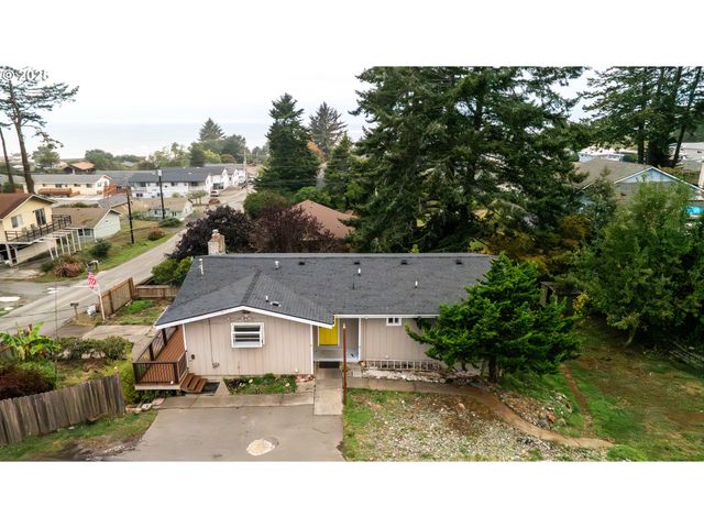 1214 RANSOM Ave, Brookings, OR 97415
