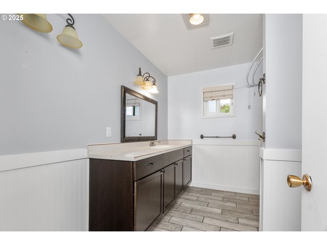 1214 RANSOM Ave, Brookings, OR 97415