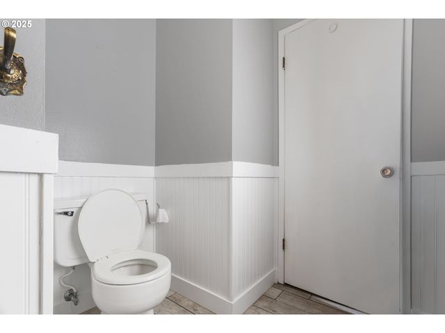 1214 RANSOM Ave, Brookings, OR 97415