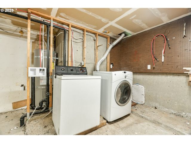 1214 RANSOM Ave, Brookings, OR 97415