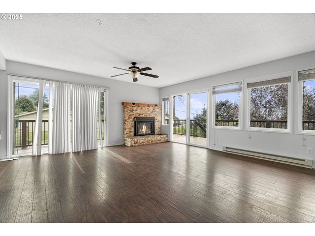 1214 RANSOM Ave, Brookings, OR 97415