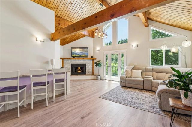 601 Sunderland Court, Lake Arrowhead, CA 92352