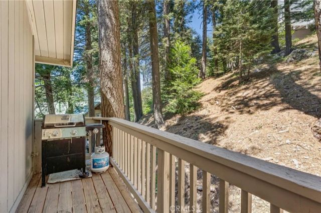 601 Sunderland Court, Lake Arrowhead, CA 92352