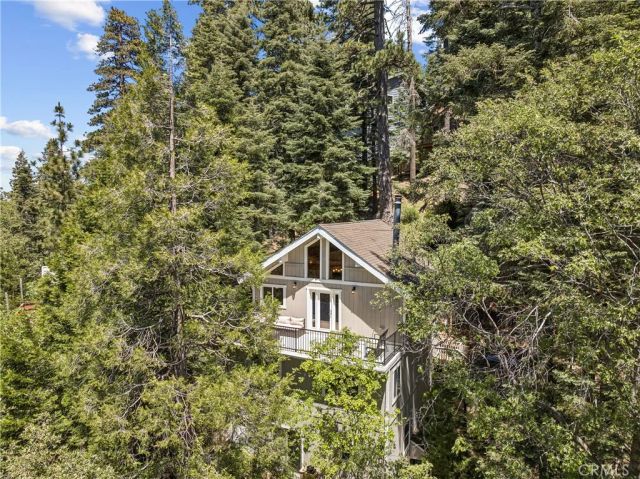 601 Sunderland Court, Lake Arrowhead, CA 92352