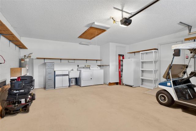 9060 SW 96TH LANE B, Ocala, FL 34481