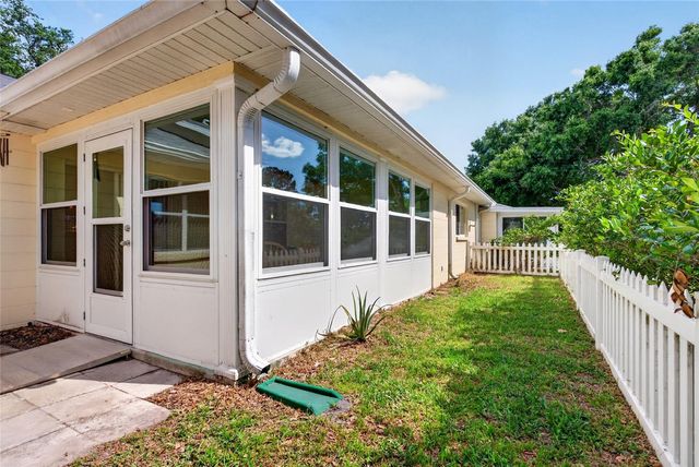 9060 SW 96TH LANE B, Ocala, FL 34481