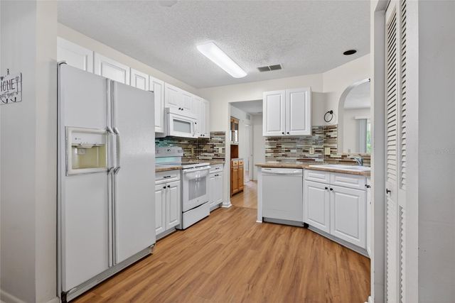9060 SW 96TH LANE B, Ocala, FL 34481