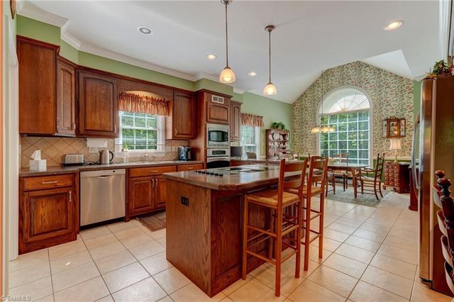 153 Oak Ridge Drive, Eden, NC 27288