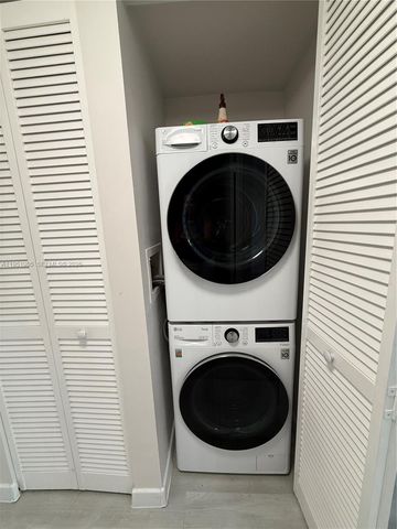 290 174th St 714, Sunny Isles Beach, FL 33160