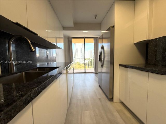 290 174th St 714, Sunny Isles Beach, FL 33160