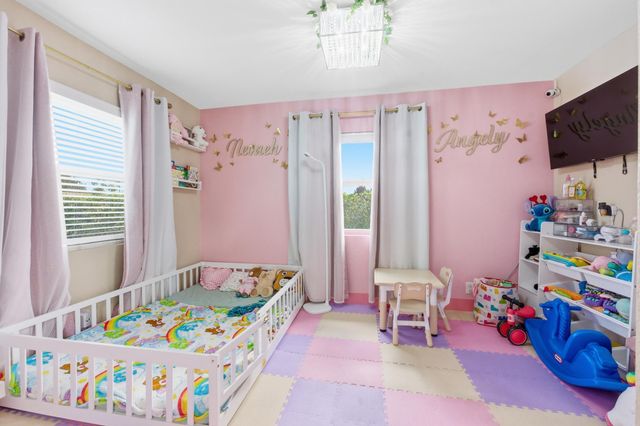 824 NW 4th Avenue, Boynton Beach, FL 33426