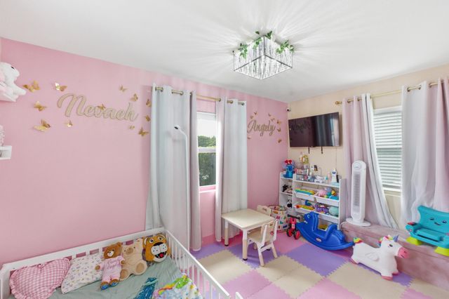 824 NW 4th Avenue, Boynton Beach, FL 33426