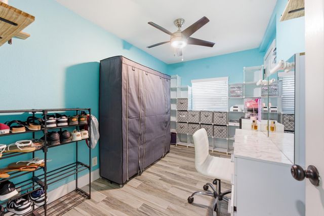 824 NW 4th Avenue, Boynton Beach, FL 33426