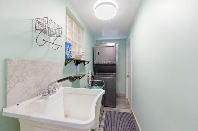 824 NW 4th Avenue, Boynton Beach, FL 33426