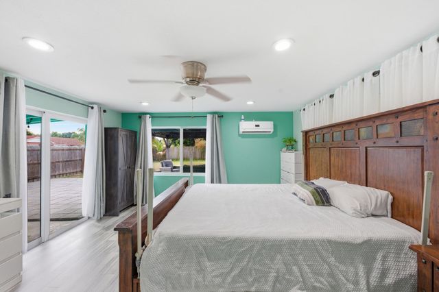 824 NW 4th Avenue, Boynton Beach, FL 33426