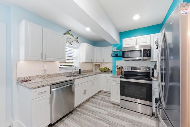 824 NW 4th Avenue, Boynton Beach, FL 33426