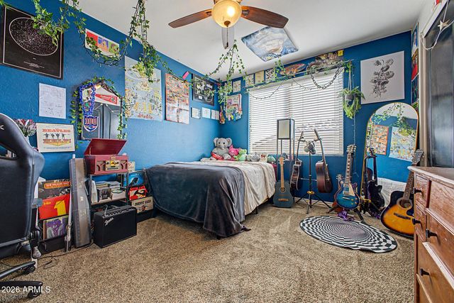 2528 E TOMAHAWK Court, Gilbert, AZ 85298